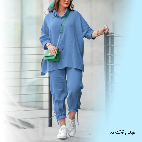 Women's closed fro sports coat