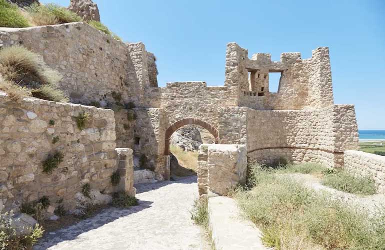 Van Museum; A journey from the Paleolithic era to Ottoman 26 Van Castle