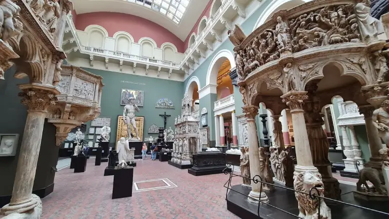 Victoria and Albert Museum