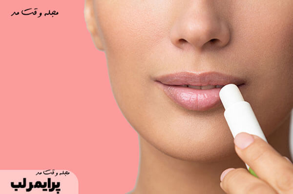 Teaching how to use lip primer
