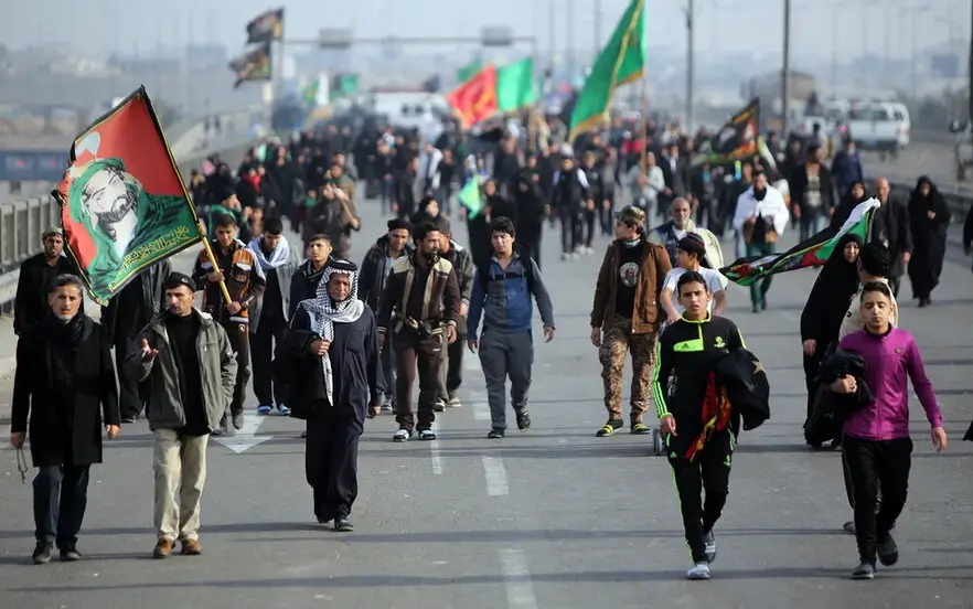 Importa pois of Arbaeen walk