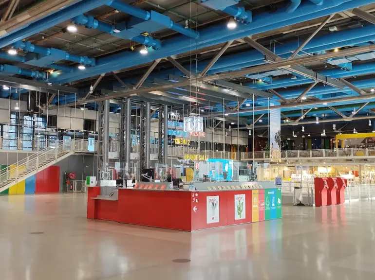 Ceer Georges Pompidou; The iersection of art, architecture and innovation in Paris 7 Ceer Georges Pompidou in France