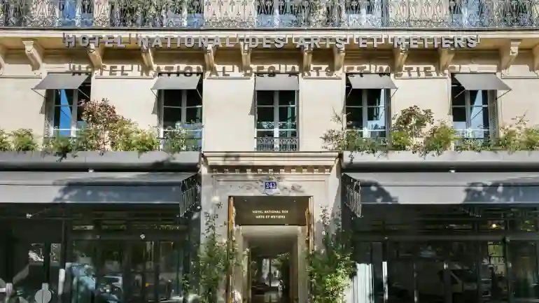 Ceer Georges Pompidou; The iersection of art, architecture and innovation in Paris 49 Hotels near George Pemido Ceer