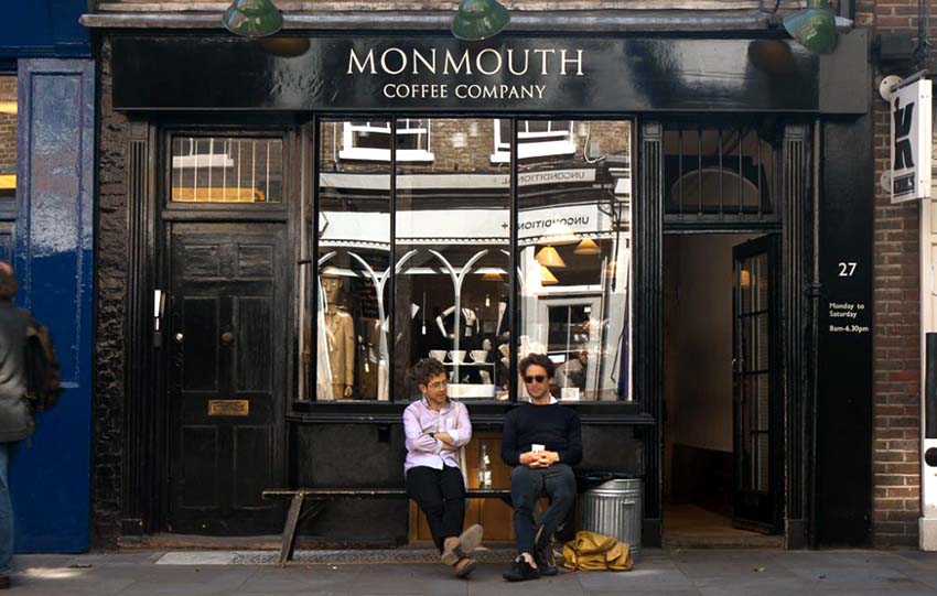 A complete list of the most attractive souvenirs of London 14 London souvenirs