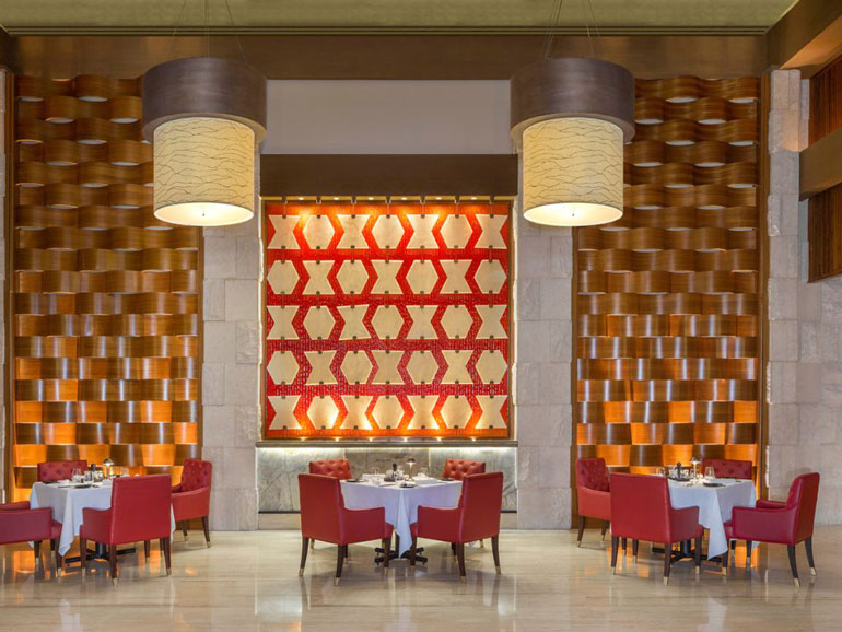 Atlais hotel restauras