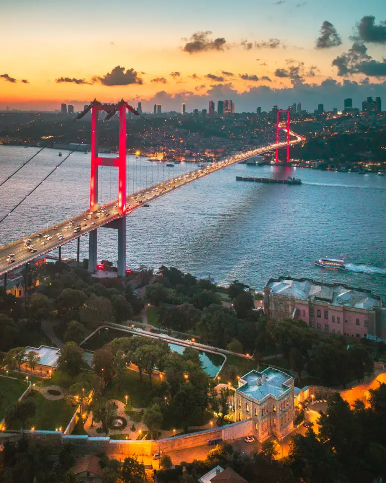 Bridge of Martyrs on July 15