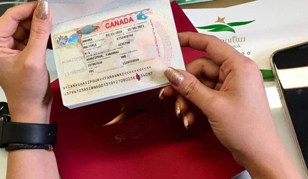 A picture of the Canadian passport
