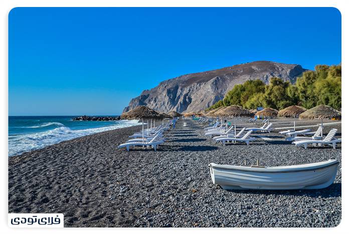 Kamari Beach