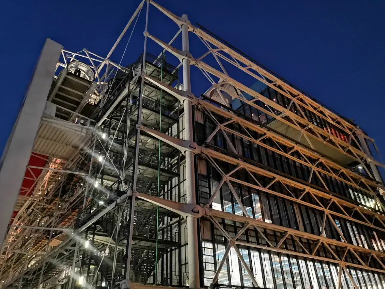 Ceer Georges Pompidou; The iersection of art, architecture and innovation in Paris 2 Ceer Georges Pompidou