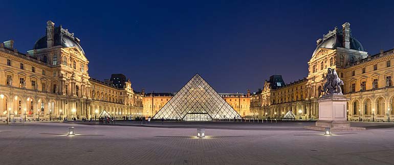 Where is the Louvre Museum?