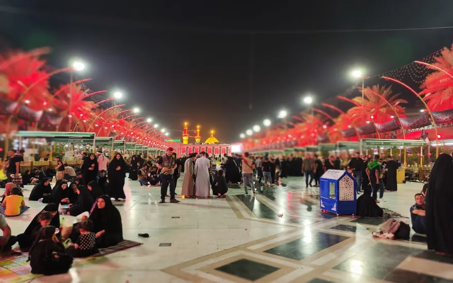 Shrine of Hazrat Abbas at night
