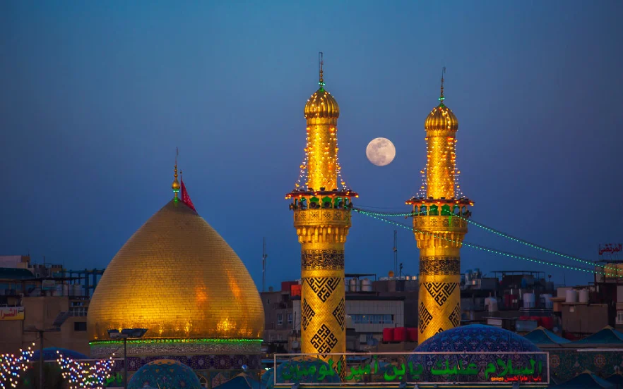 Shrine of Hazrat Abul Fazl at night