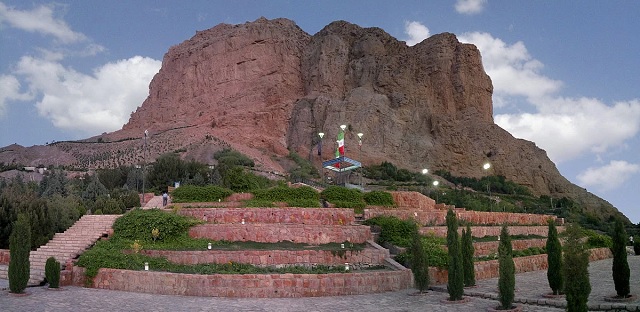 Sefe Park is a suggestion for a tour of Isfahan in Nowruz