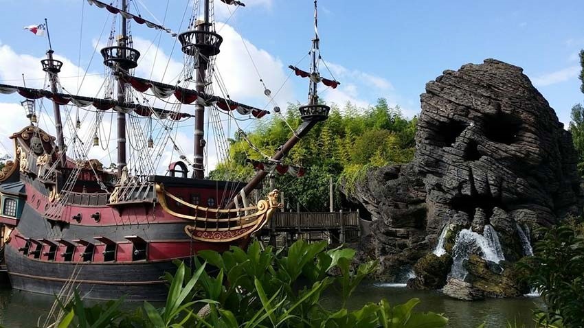Disneyland Paris; Where magic becomes reality 11 Indiana Jones and the Temple of Pearl