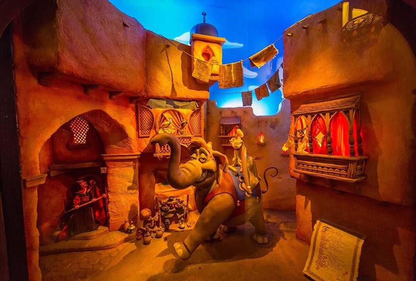 Disneyland Paris; Where magic becomes reality 9 Adveureland