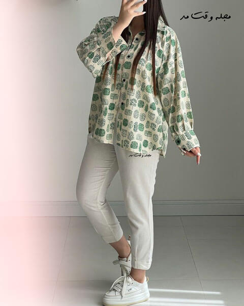 Patterned linen coat model for women