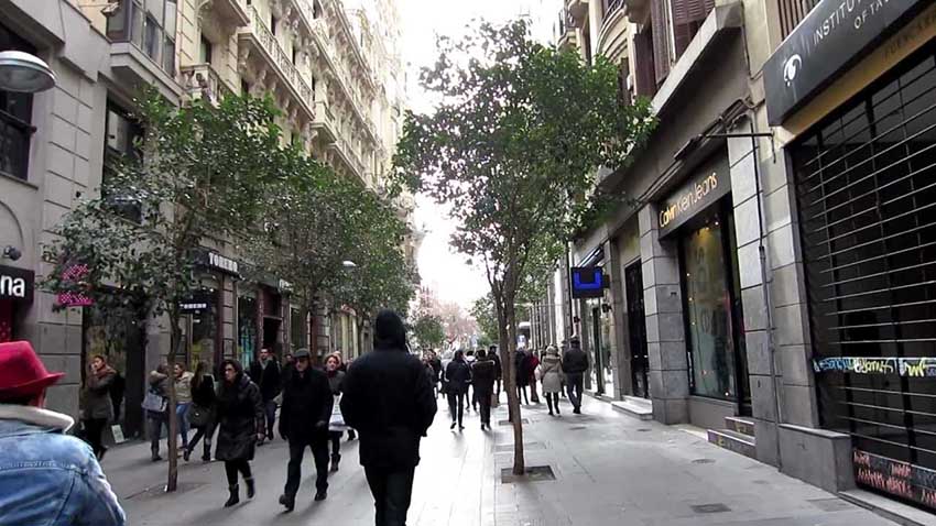 Fuencaral Street - Madrid shopping ceers