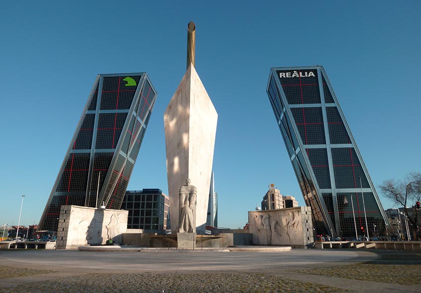 Castiana neighborhood - shopping malls of Madrid