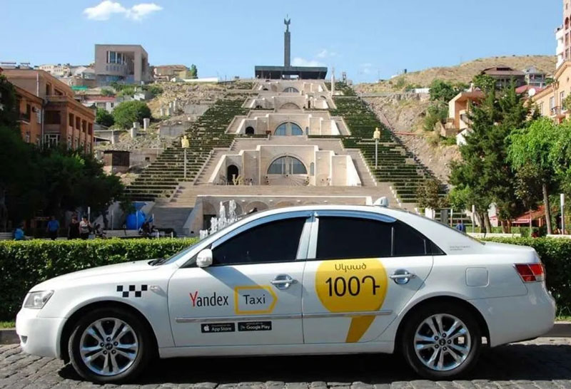 Yerevan Taxi vs Yerevan Cascade; Photo source: lifeinarmenia.com; Photographer: Unknown