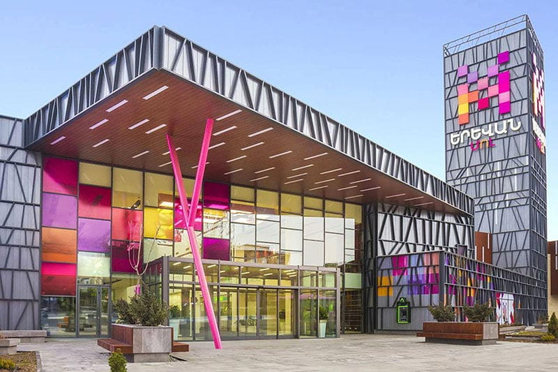 Erance of Yerevan Mall, photo source: Armenia Tours website, photographer: unknown