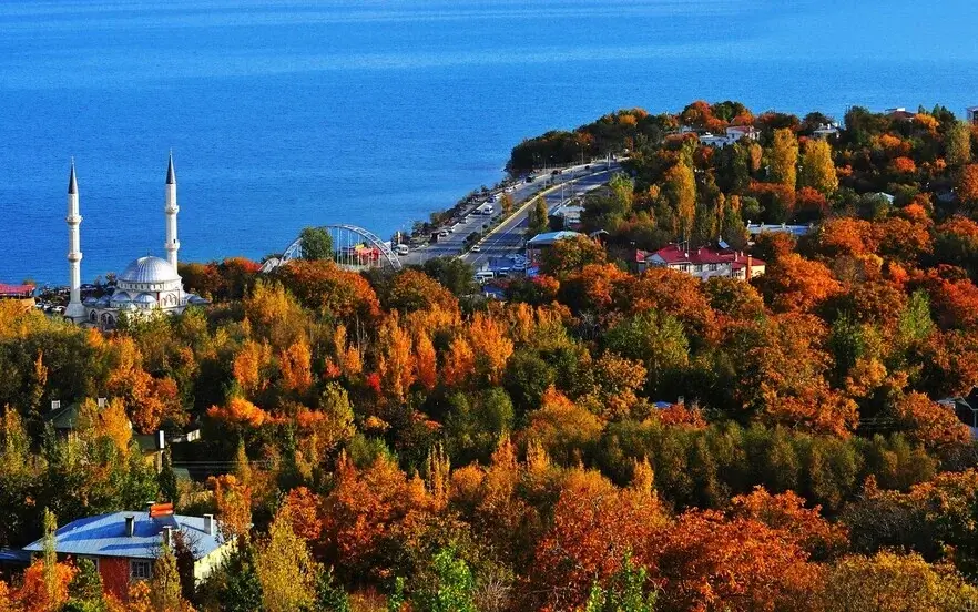 Van city in autumn