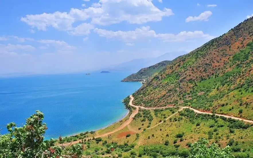 The beautiful beaches of Lake Van
