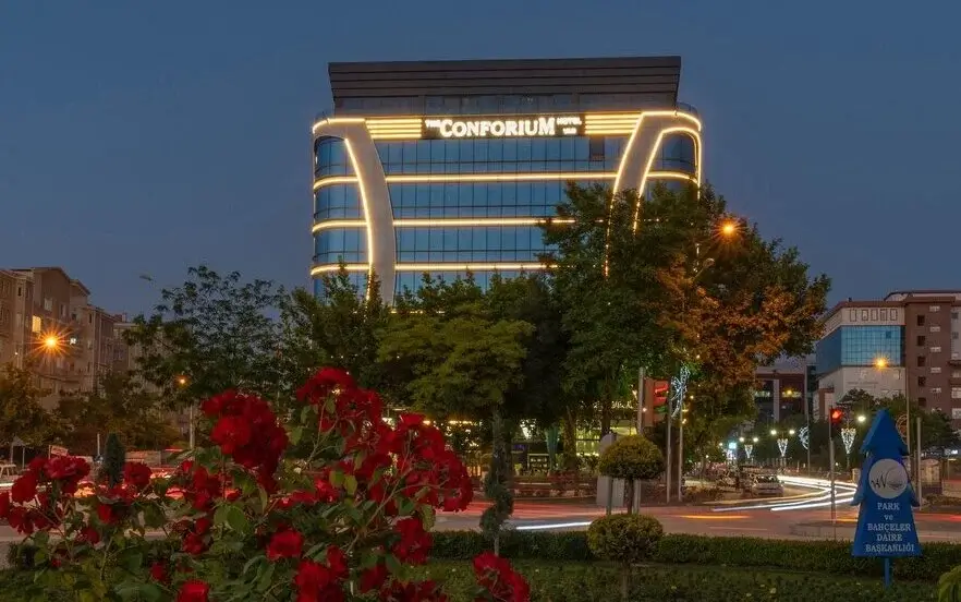 Van's famous hotels