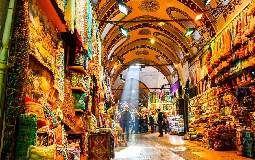 Travel to Istanbul for shopping