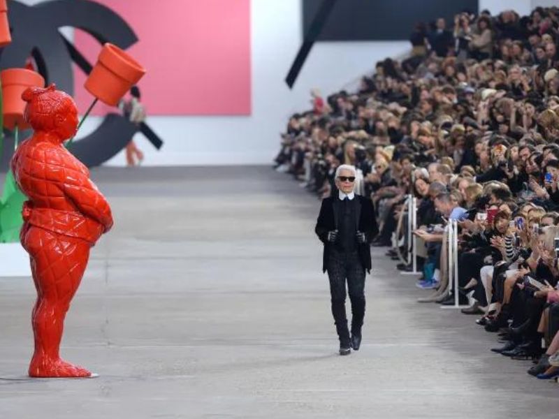 Karl Lagerfeld at the Chanel spring-summer 2014 fashion show