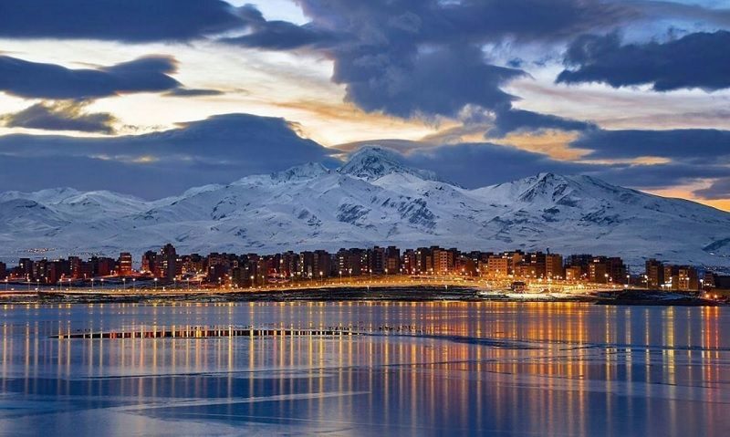 Shorabil lake in wier; Photo source: Google Map. Photographer: Mustafa Jafari