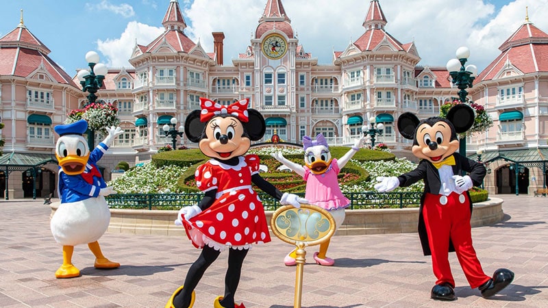 Disneyland (Disneyland Paris); One of the most exciting attractions in Paris