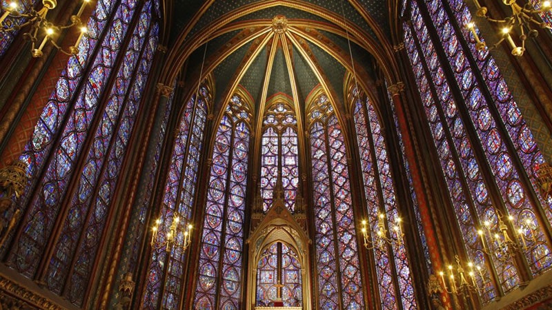 Saie-Chapelle Church is one of the attractions of Paris