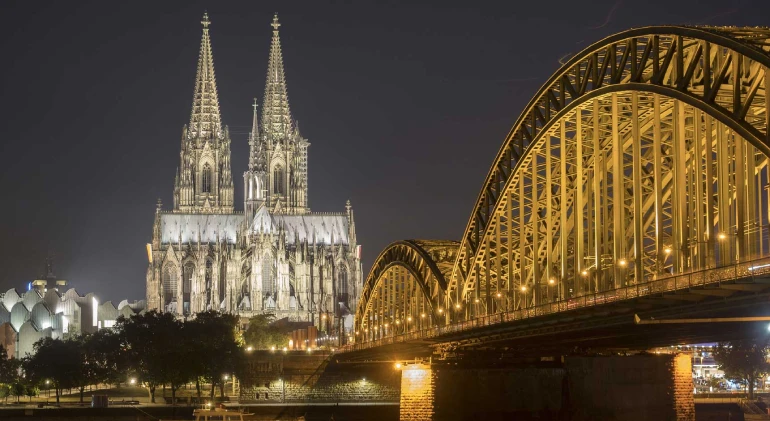 Working hours of Cologne Cathedral