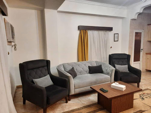 Kushal Chalos Apartme Hotel