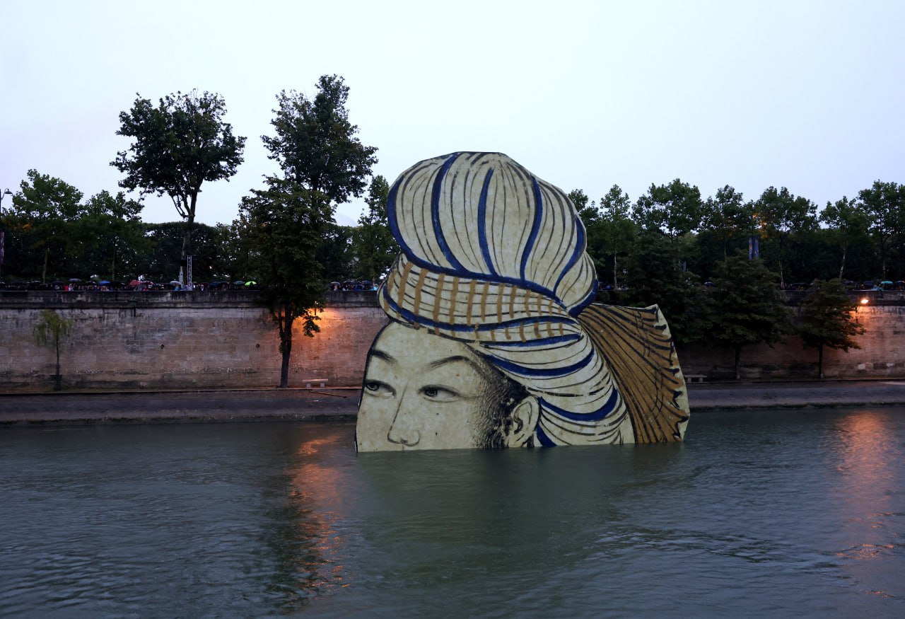 A part of the paiing of Shah Abbas and the young man by Mohammad Qasim Tabrizi at the 2024 Olympic ceremony