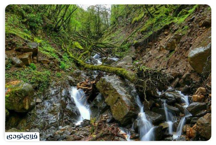 Larchshme Masuleh waterfall