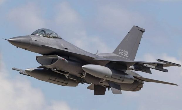 F16 vs S400