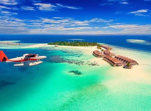 How to travel to Maldives?