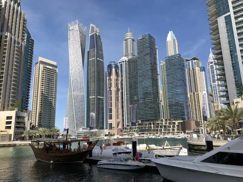 Dubai Marina Beach Towers, photo source: Wikimedia, photographer: Davide Mauro