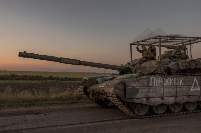 The conflict between NATO and Russia in Ukraine; In which direction is the field and political situation going?