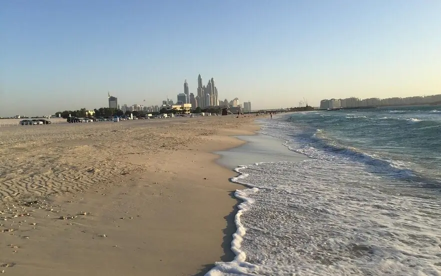 Al Sufouh Beach, Dubai and everything you need to know about it! 5 Qasr Black Beach
