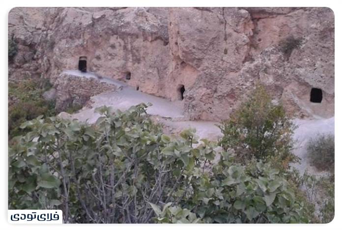 Hossein Kohkan stone cave