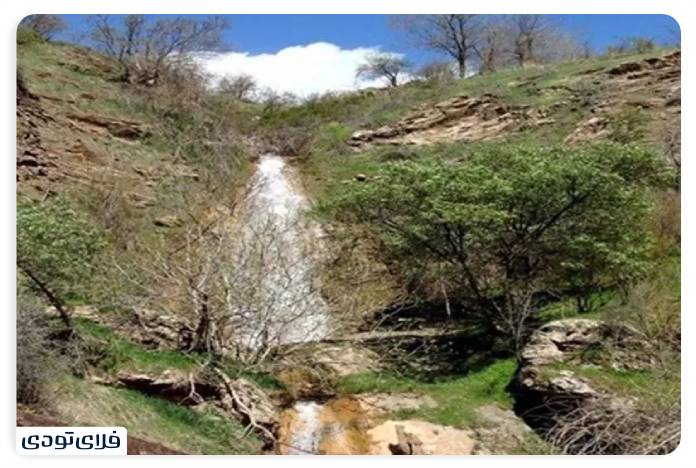 Shulkhe waterfall in Paveh, Kermanshah