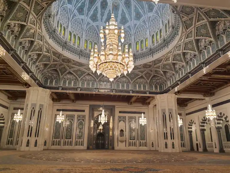 Must-see places in Muscat; Paradise Emerald Desert 30 Must-see places in Muscat