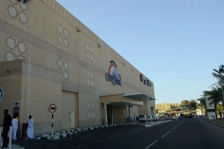 Must-see places in Muscat; Desert emerald paradise 66 Qorum City Ceer