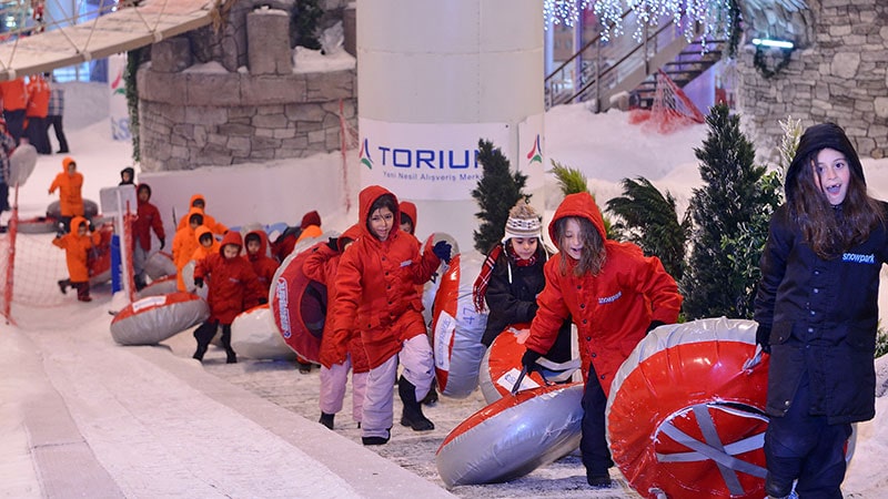 Istanbul snow park (Snowpark) eertainme for children