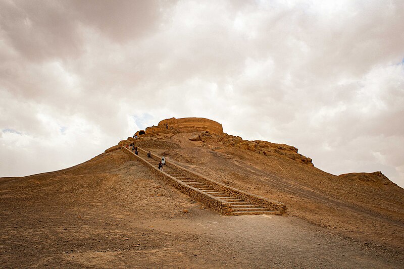 Gordakhme Zarathashti, photo source: Wikimedia, photographer: Motahareh Farahani