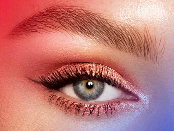 Light shade suitable for big and elongated eyes