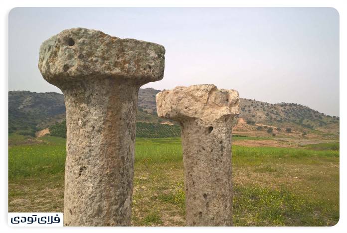 Two biped graves in Gachsaran