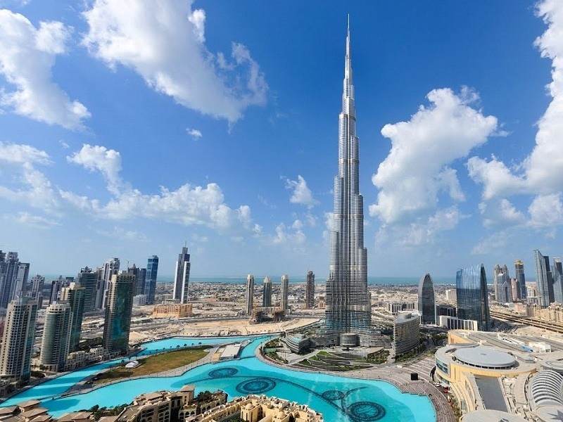 Burj Khalifa, Dubai; Photo source: travell.in website. Photographer: Unknown